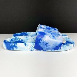 Time and Tru Pool Slides Women's Size 7-8/9-10 Flip Flops Sandals Blue Tie Dye